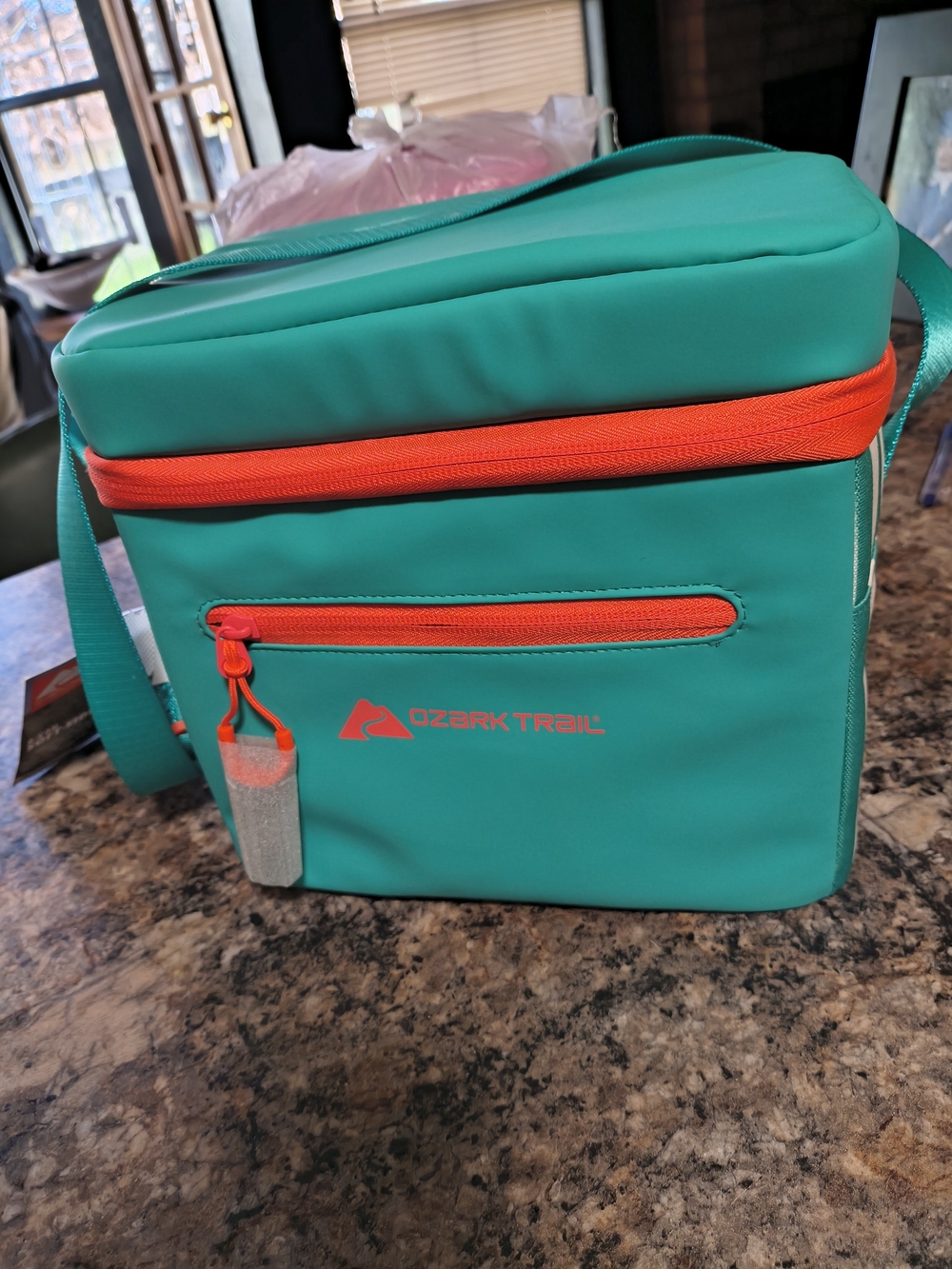 Ozark Trail 6 Can Cooler NWT